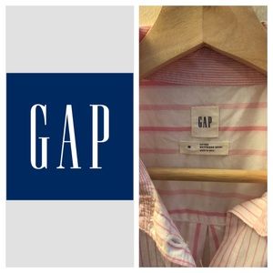 Gap fitted button down shirt  women’s